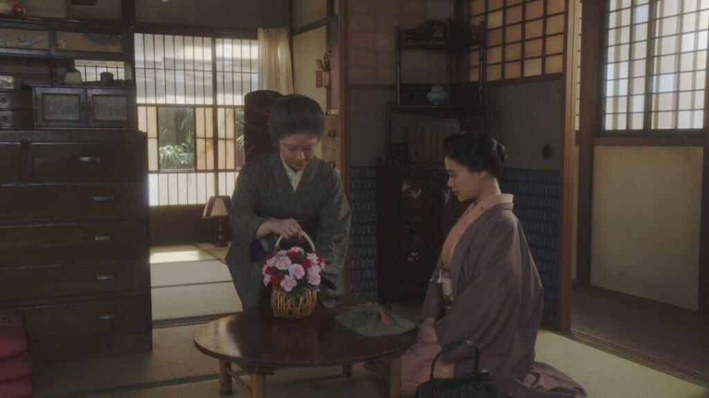 千代に花を送っているのは誰かを解説します